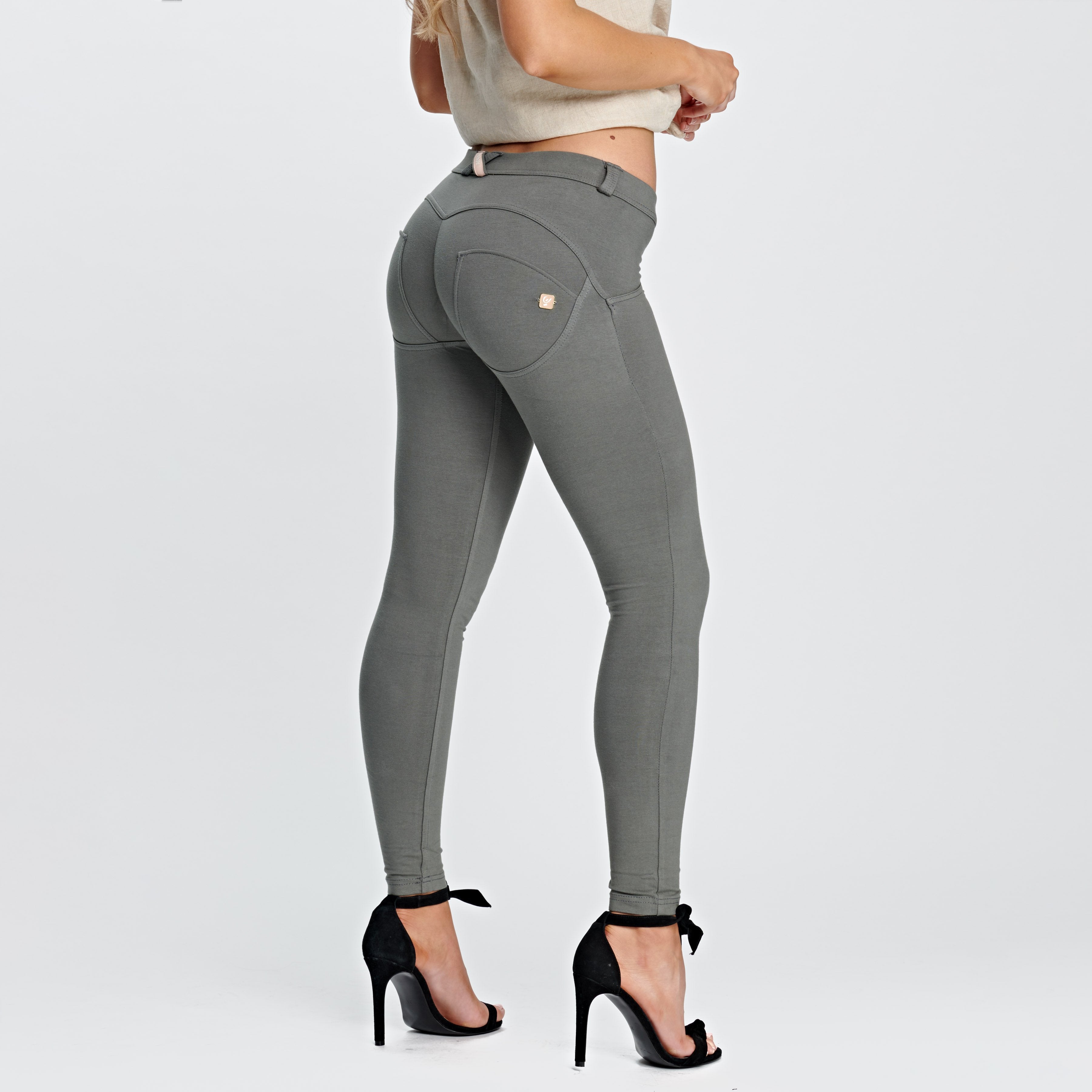 WR.UP® Fashion - Mid Waist - 7/8 Length - Grey